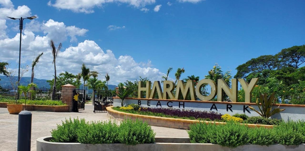 Falcon Shoreline- Airport Pickup Available - Gated-Security 몬테고 베이 외부 사진